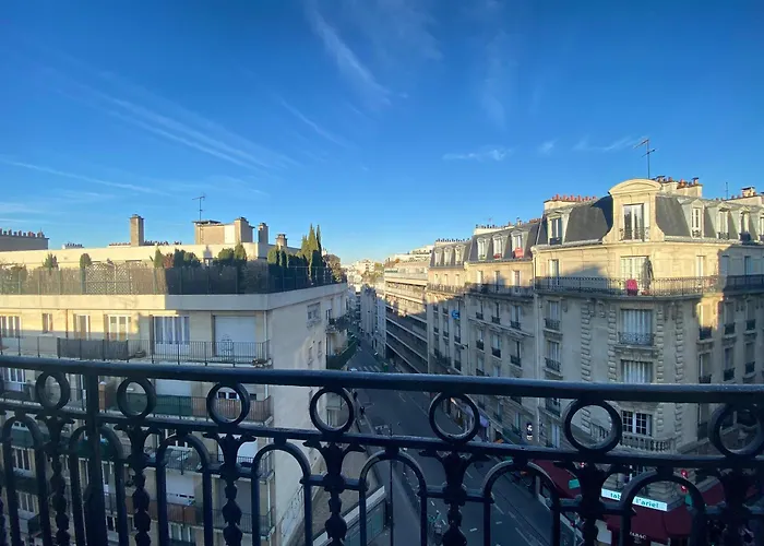 New 457 Chaplin- Cosy Center Paris